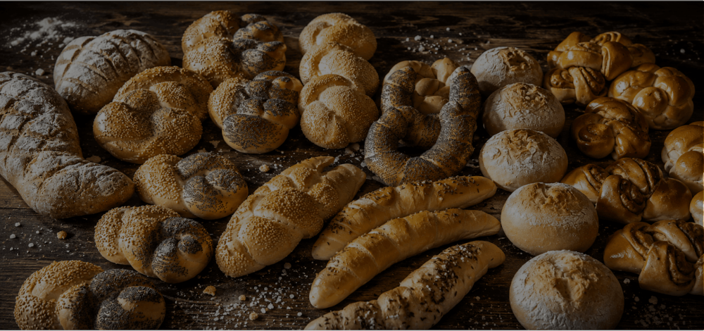 Großbestellungen mit belegten Brötchen, Brot und Torten
